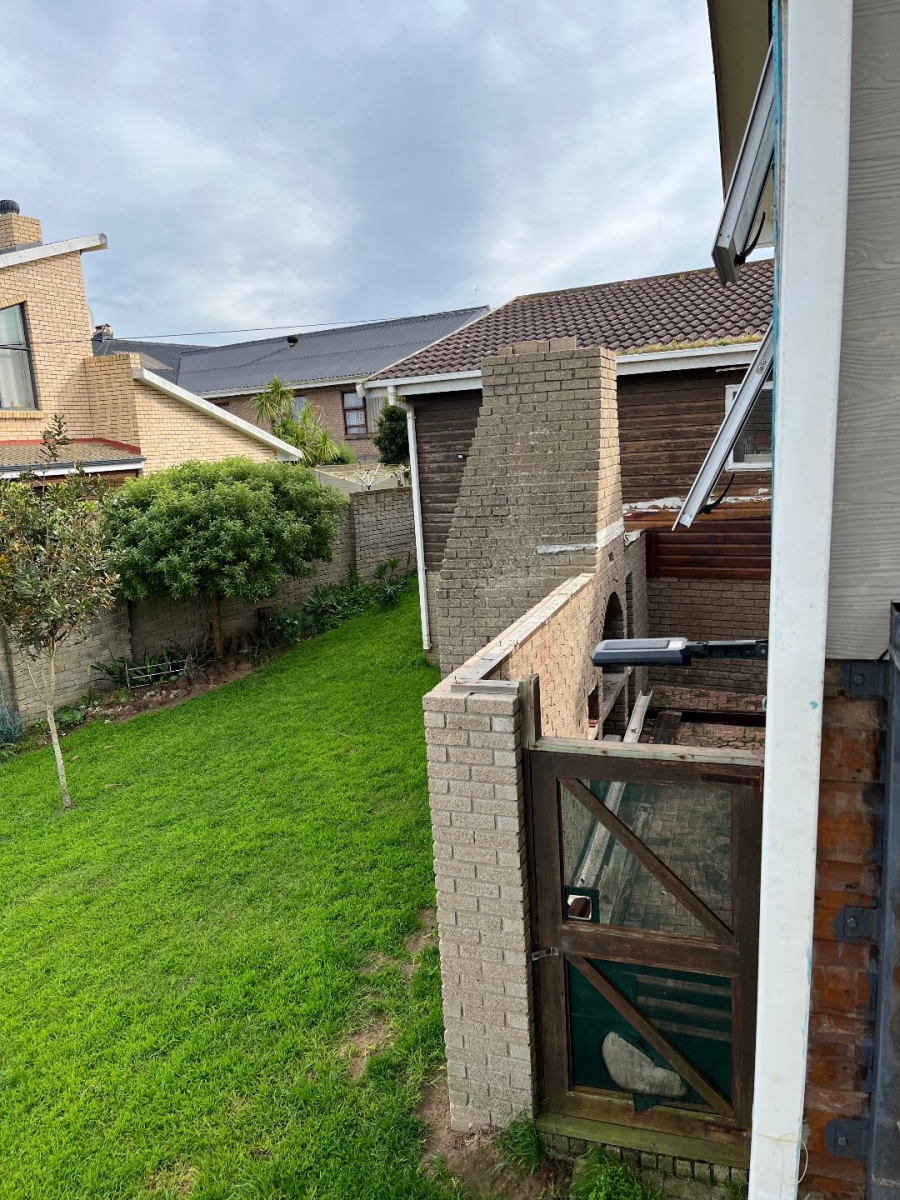 3 Bedroom Property for Sale in Dana Bay Western Cape